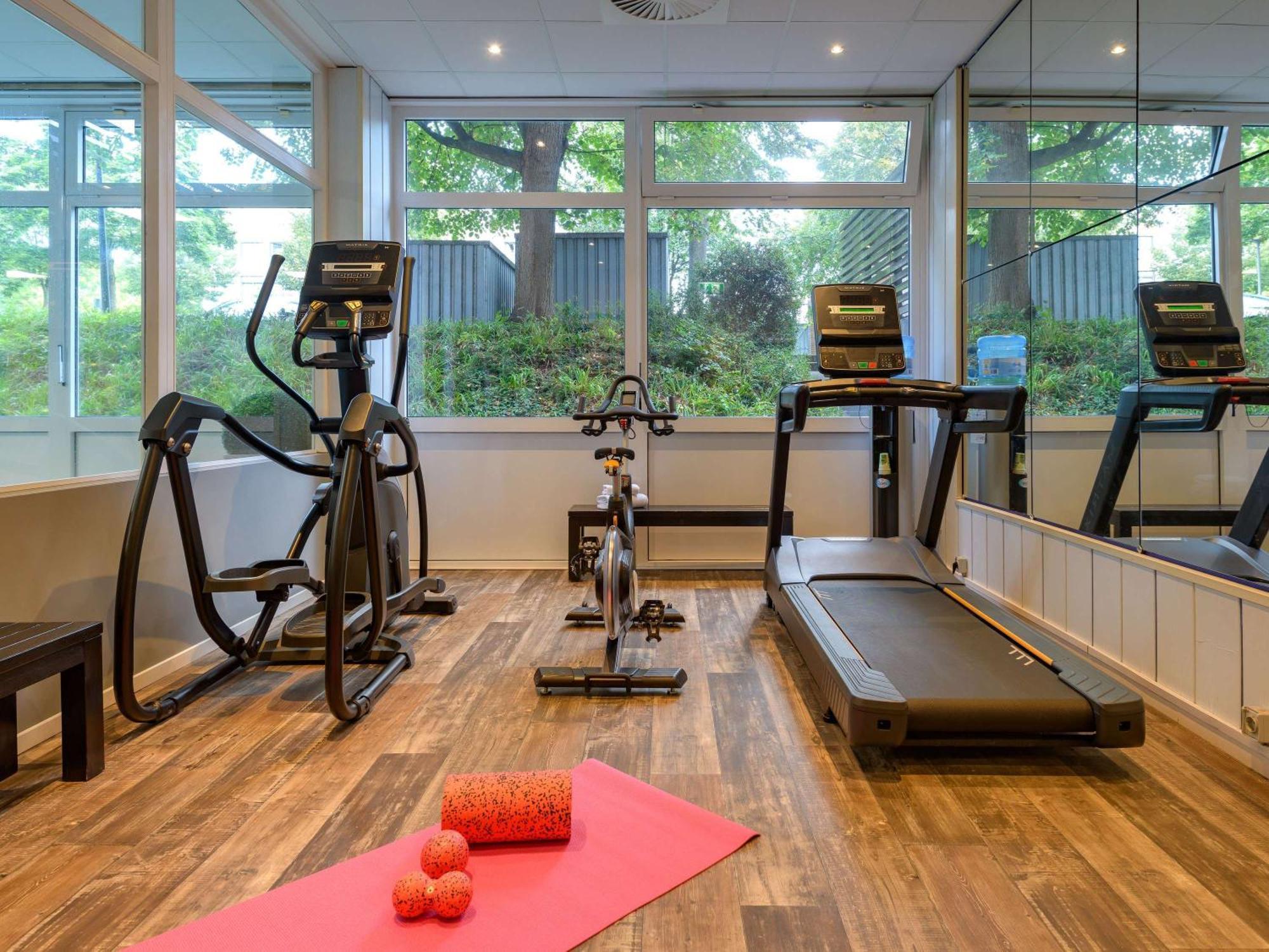 Mercure Hotel Koeln West Εξωτερικό φωτογραφία