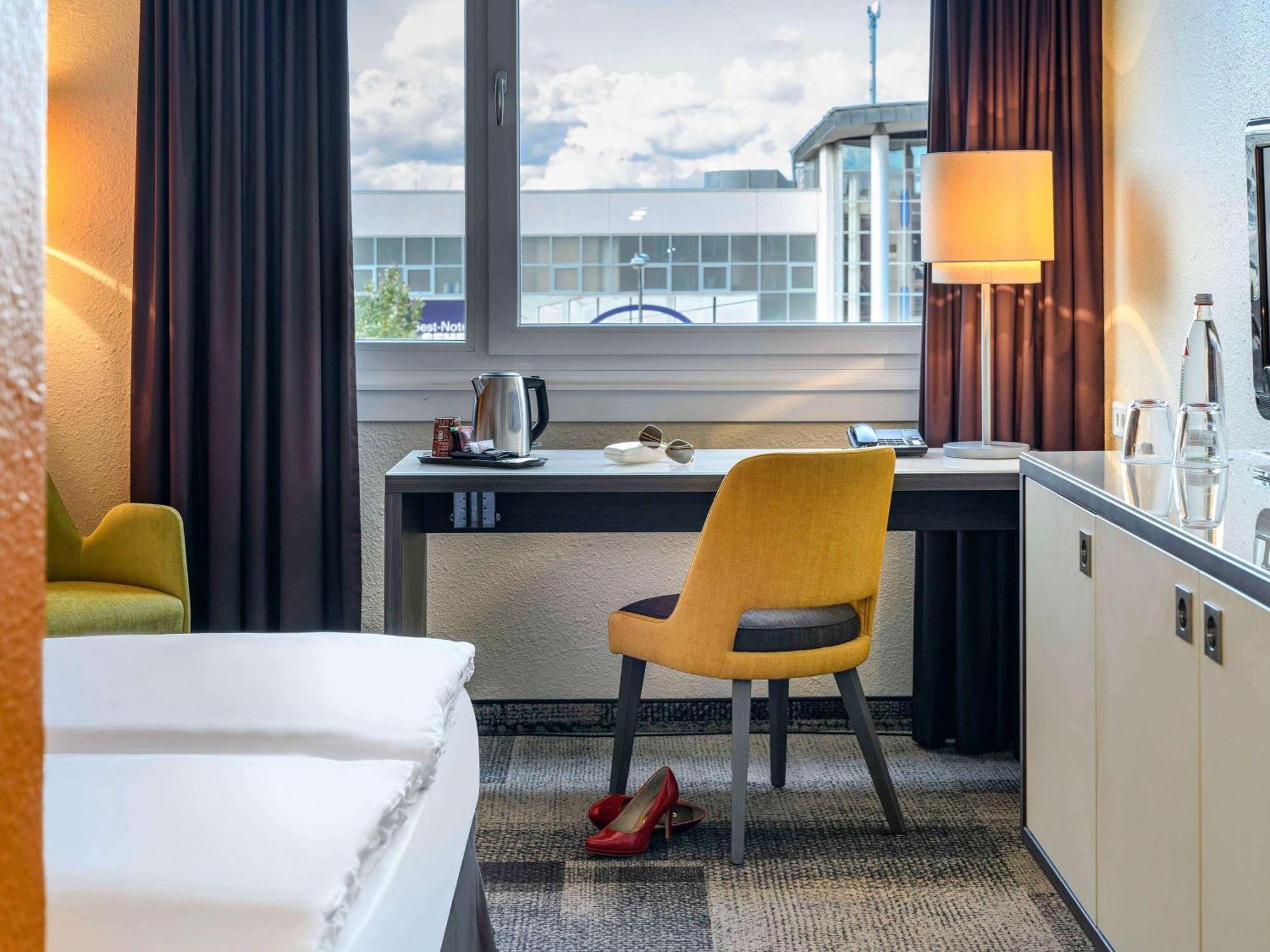 Mercure Hotel Koeln West Εξωτερικό φωτογραφία